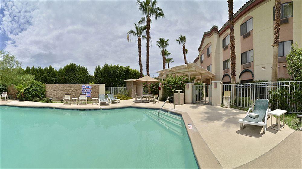 Comfort Suites Palm Desert I-10 Esterno foto