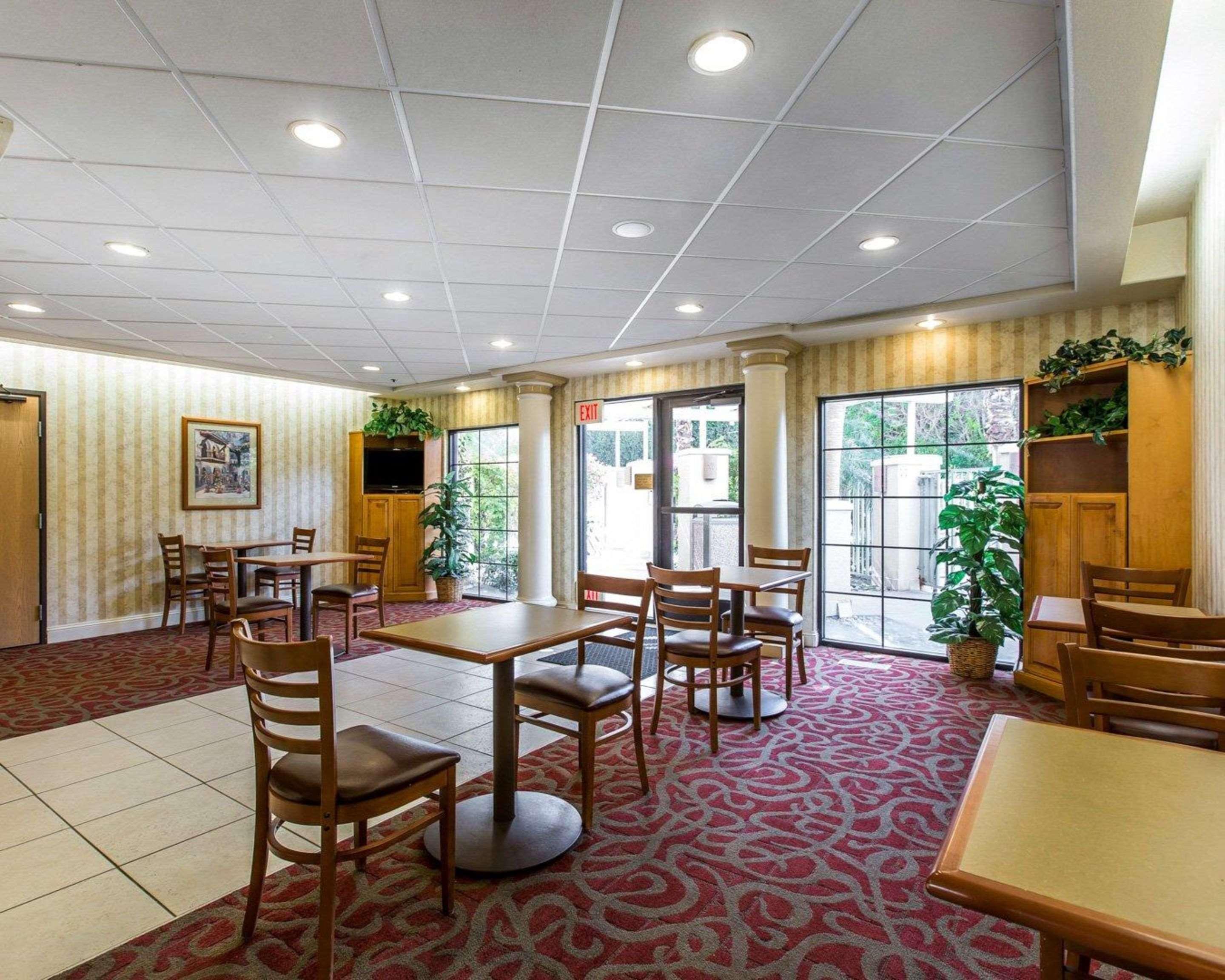 Comfort Suites Palm Desert I-10 Esterno foto